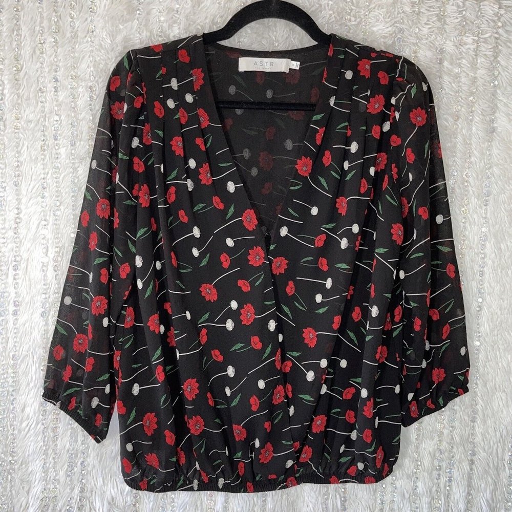 ASTR The Label Dani Surplice Blouse Size SMALL Black Red Floral Elastic Waist